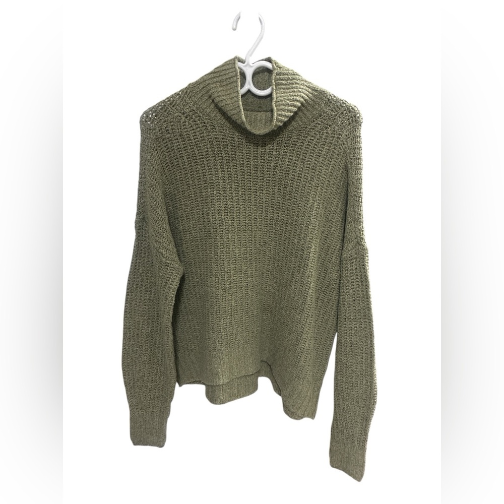 American Eagle Olive Green Women's Sweater